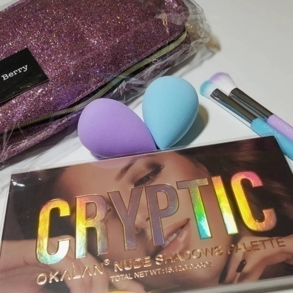 Cryptic Nudes Eyeshadow Beauty Bundle